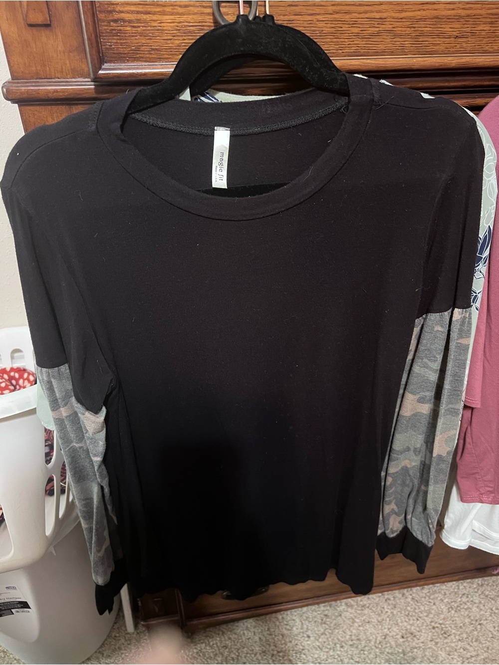 Magic Fit Black Top with Camouflage Sleeve Panels